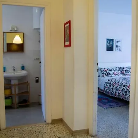 Little & Pretty House In * Řím